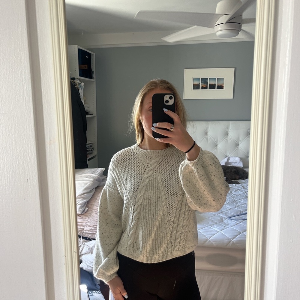 Sweater - Picture 2 of 4